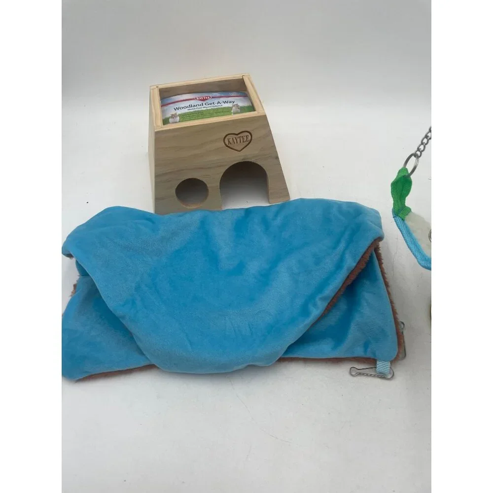 Kaytee Woodland Get-A-Way Medium Hamster Habitat Accessory Set